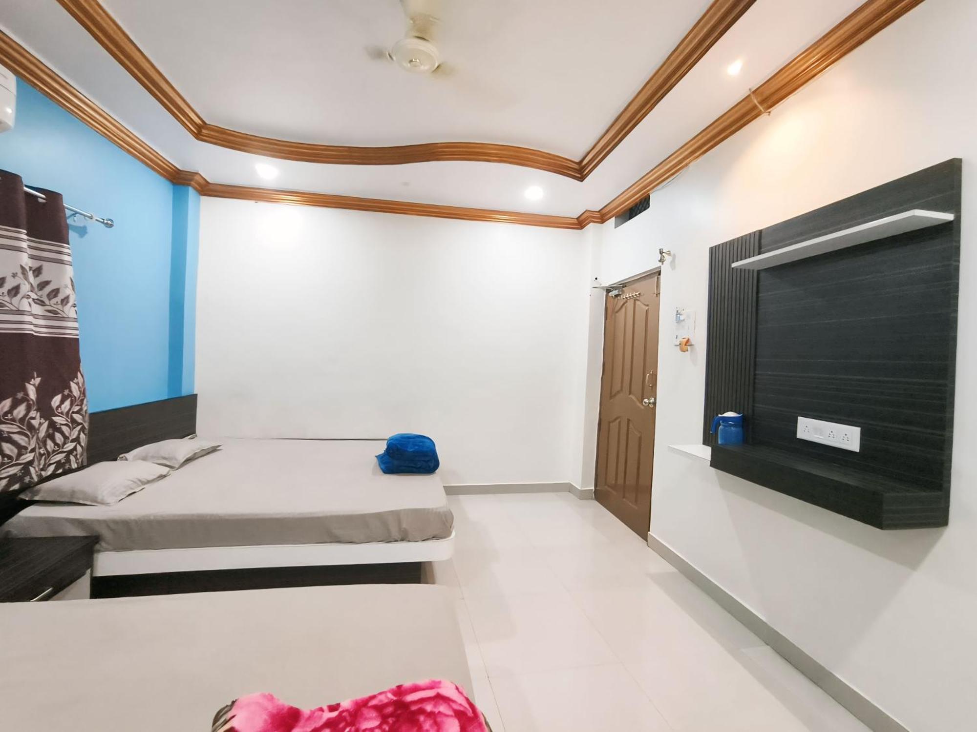 Shree Trilokeshwar Guesthouse อุจเจน ภายนอก รูปภาพ